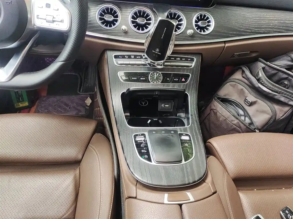 Mercedes-Benz E-Class 2019 — фото 14