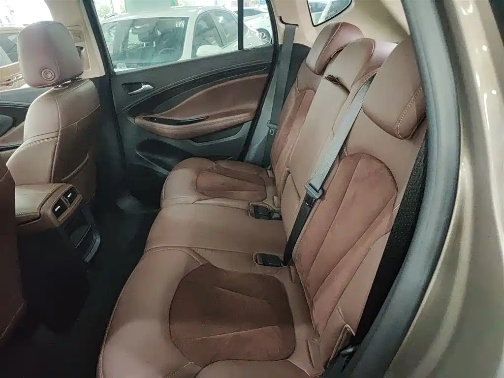 Buick Envision Plus 2018 — фото 13