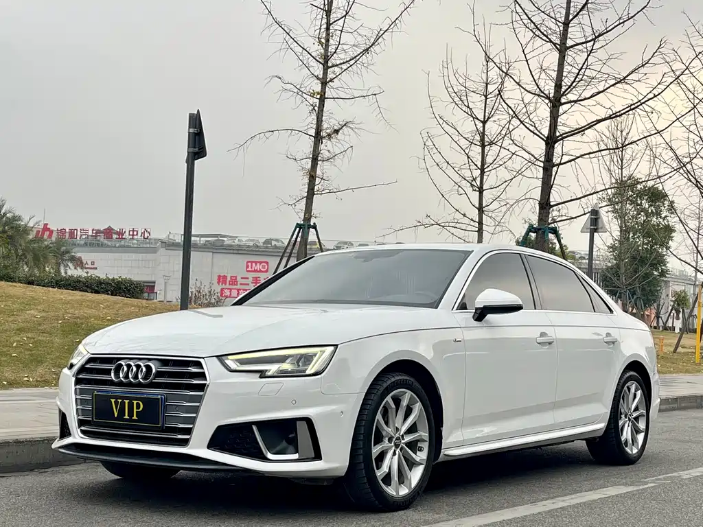 Audi A4L 2019