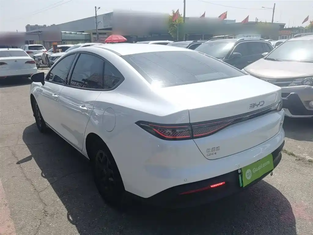 BYD Seal 05 DM-i 2025 — фото 5