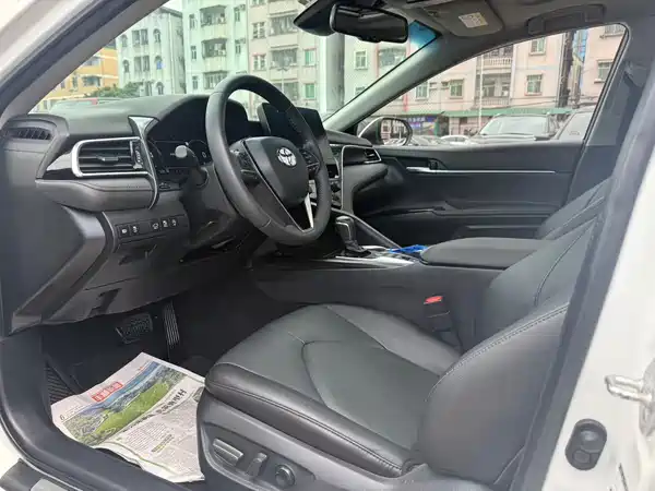 Toyota Camry 2021