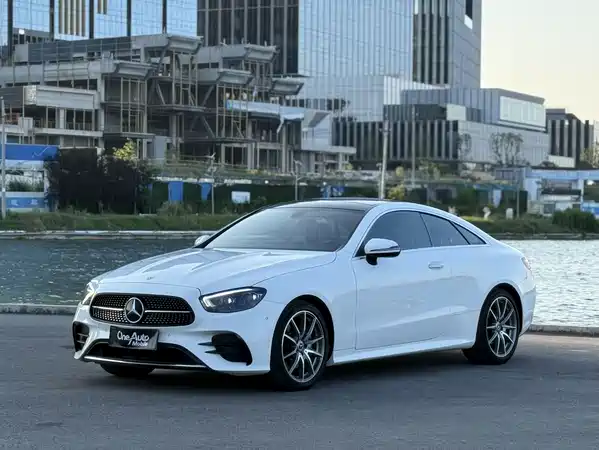 Mercedes-Benz E-Class 2023