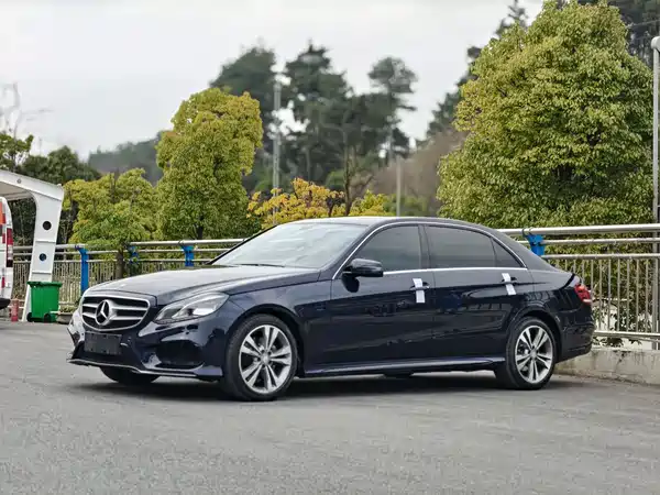 Mercedes-Benz E-Class 2015