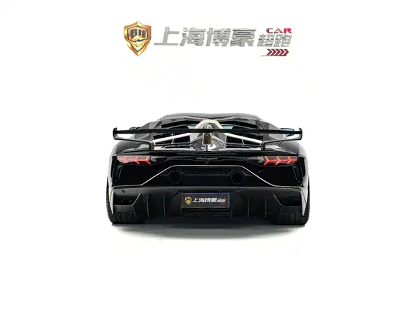Lamborghini Aventador 2012