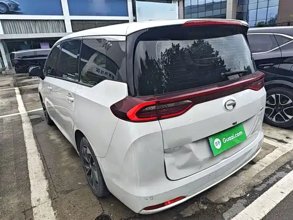 GAC Trumpchi M6 2021