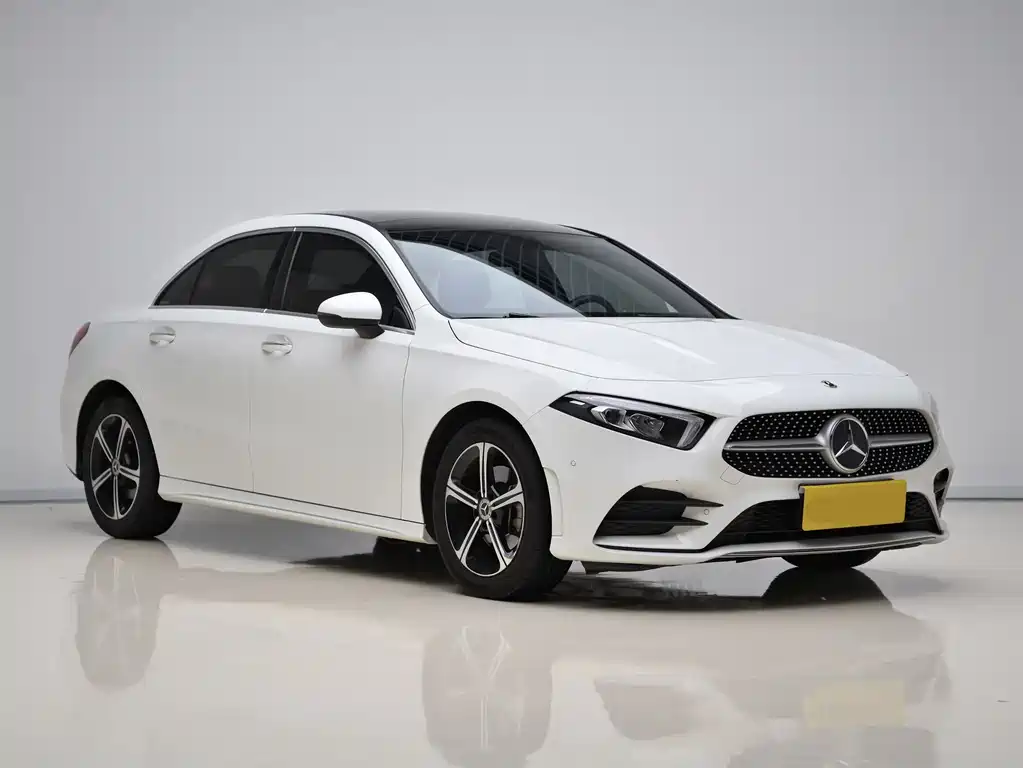 Mercedes-Benz A-Class 2023 — фото 2