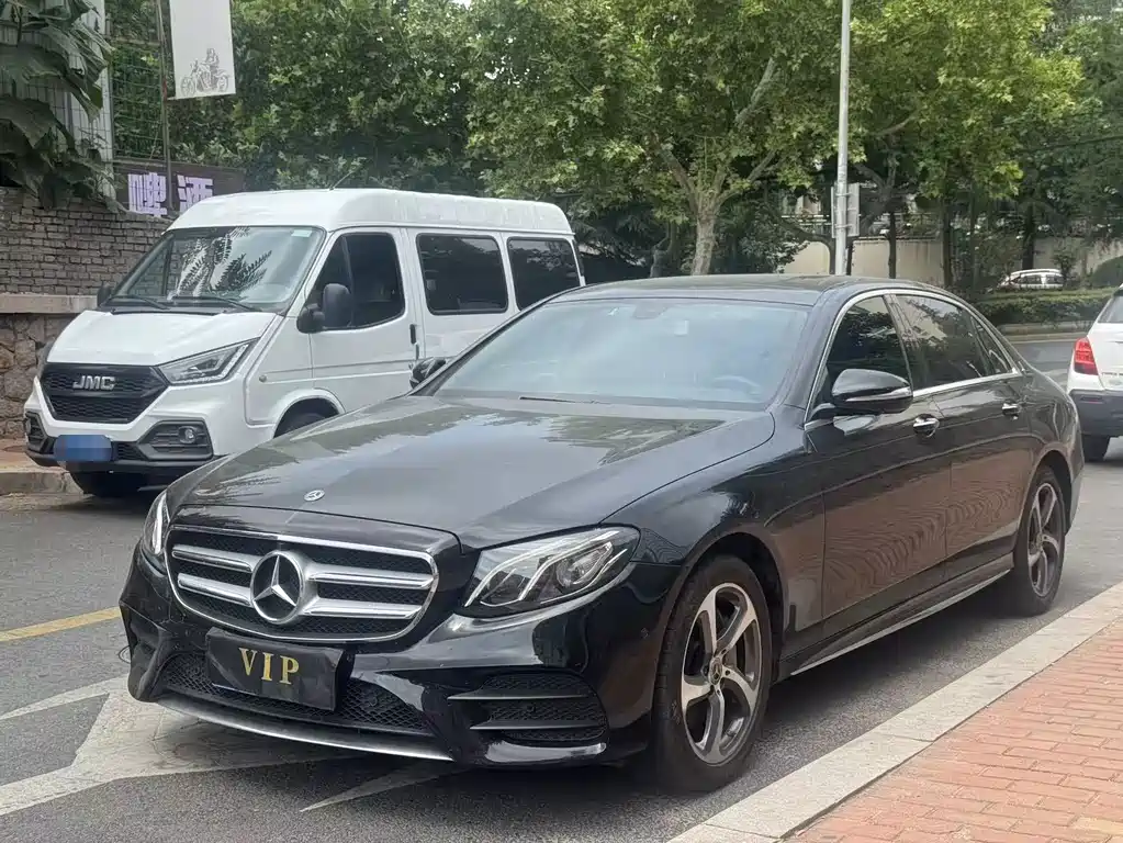Mercedes-Benz E-Class 2019 — фото 1