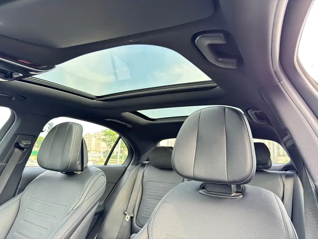 Mercedes-Benz C-Class 2021 — фото 16