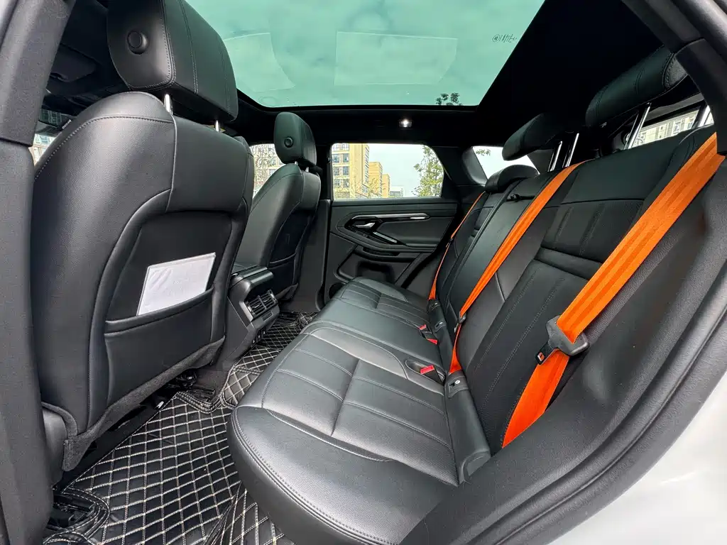 Land Rover Evoque 2021 — фото 10