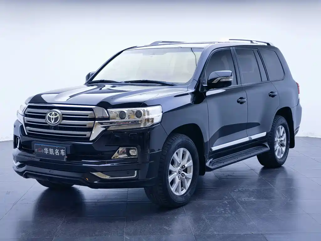 Toyota Land Cruiser 2016 — фото 1