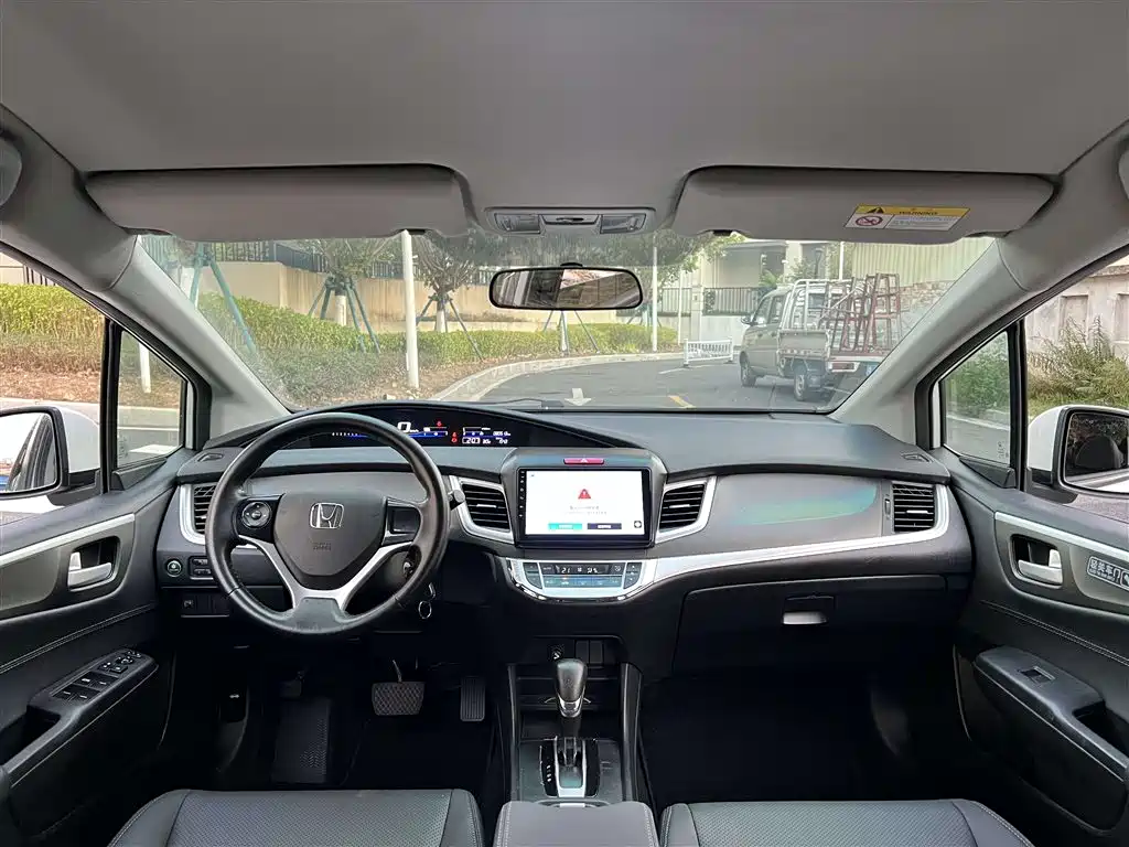 Honda Jade 2018 — фото 12