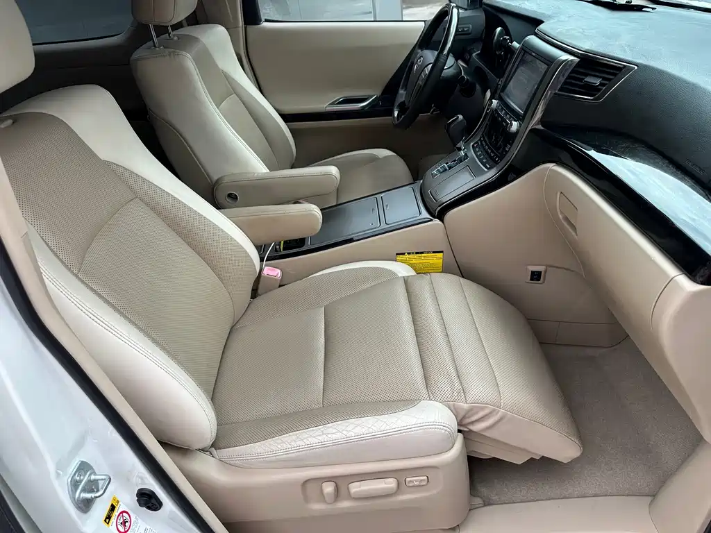 Toyota Alphard 2015 — фото 10