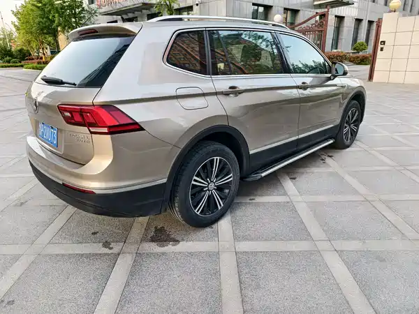 Volkswagen Tiguan L 2019