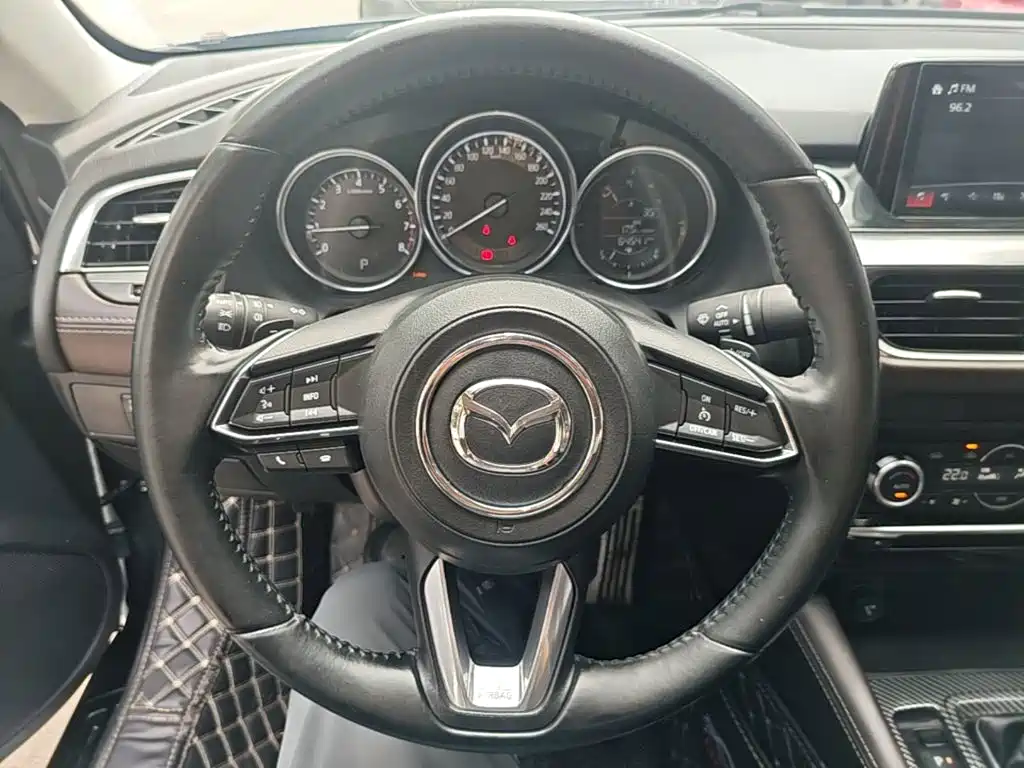 Mazda Atenza 2018 — фото 11