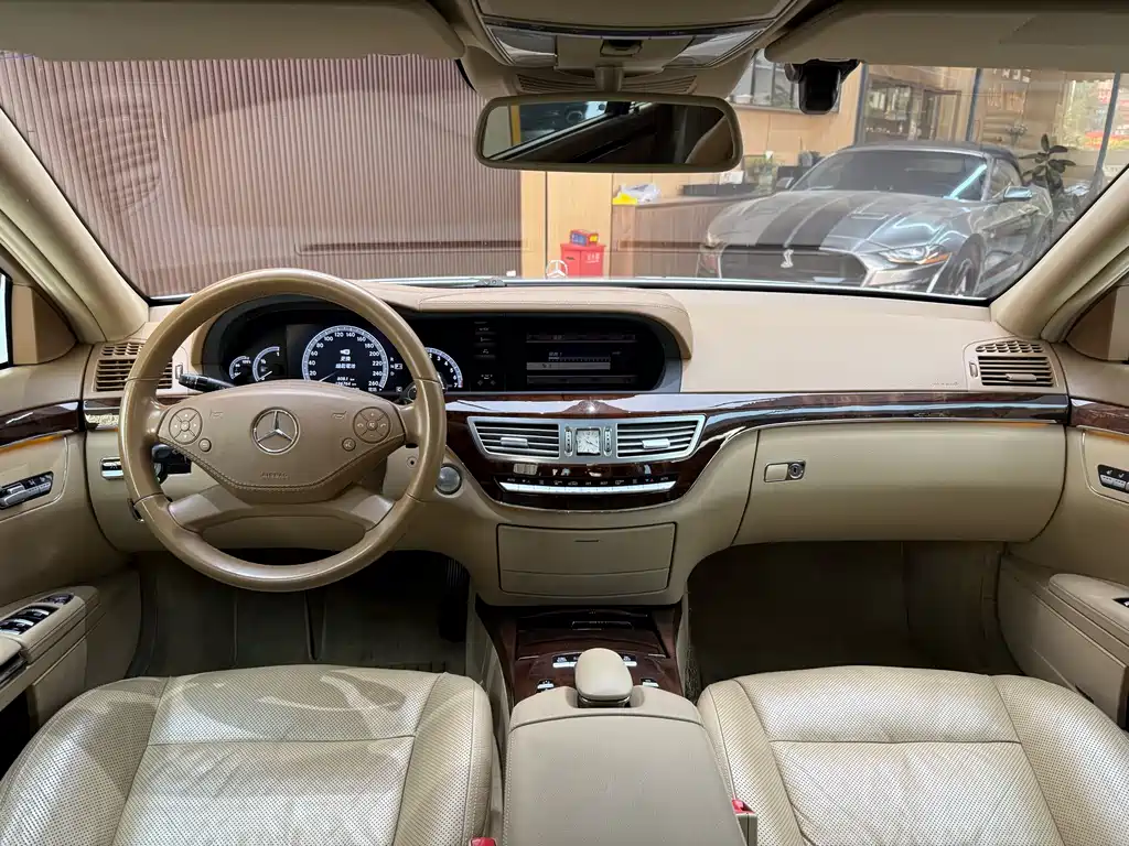 Mercedes-Benz S-Class 2010 — фото 12