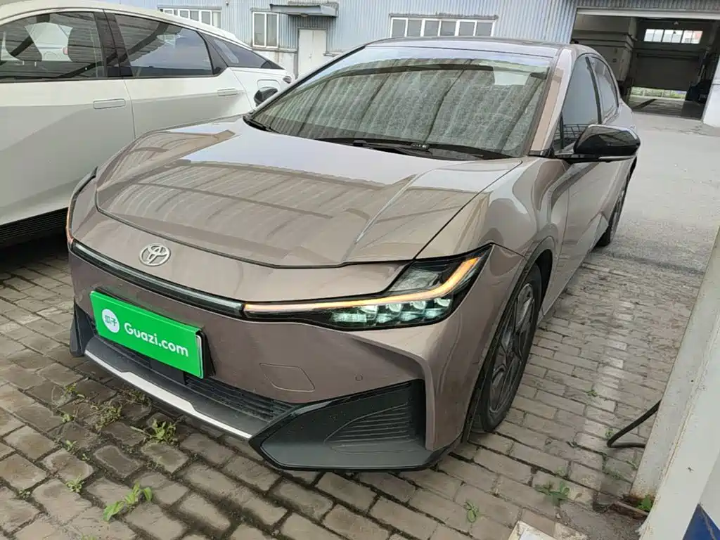 Toyota bZ3 2023