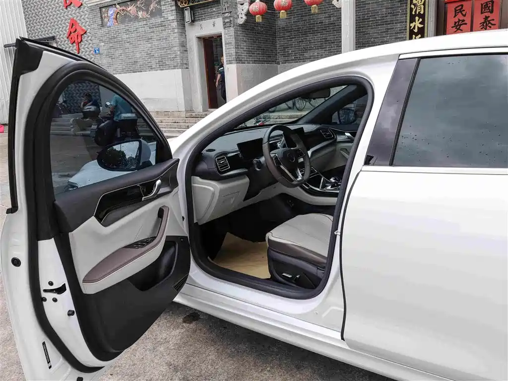 BYD Qin PLUS 2024 — фото 4