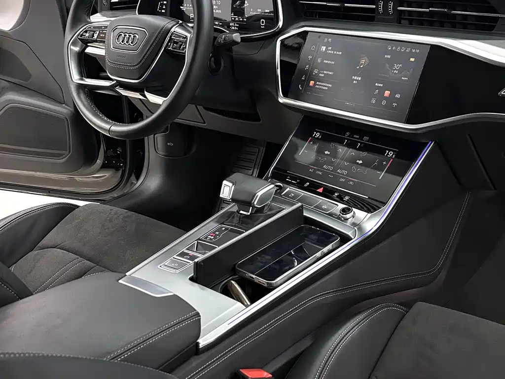 Audi A7L 2024 — фото 10