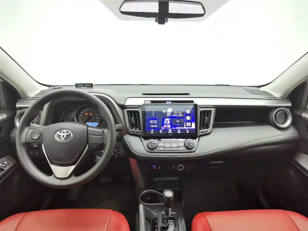 Toyota RAV4 2019 — фото 5