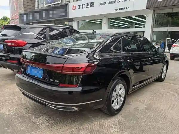Volkswagen Passat 2024