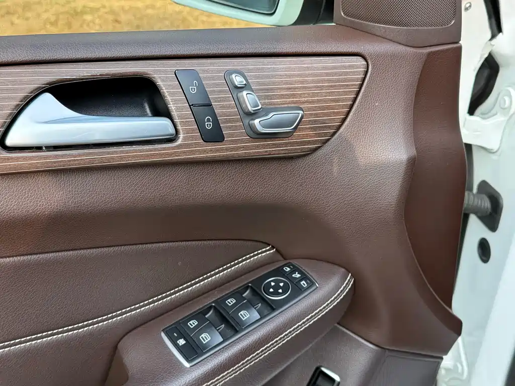 Mercedes-Benz GLE 2018 — фото 13