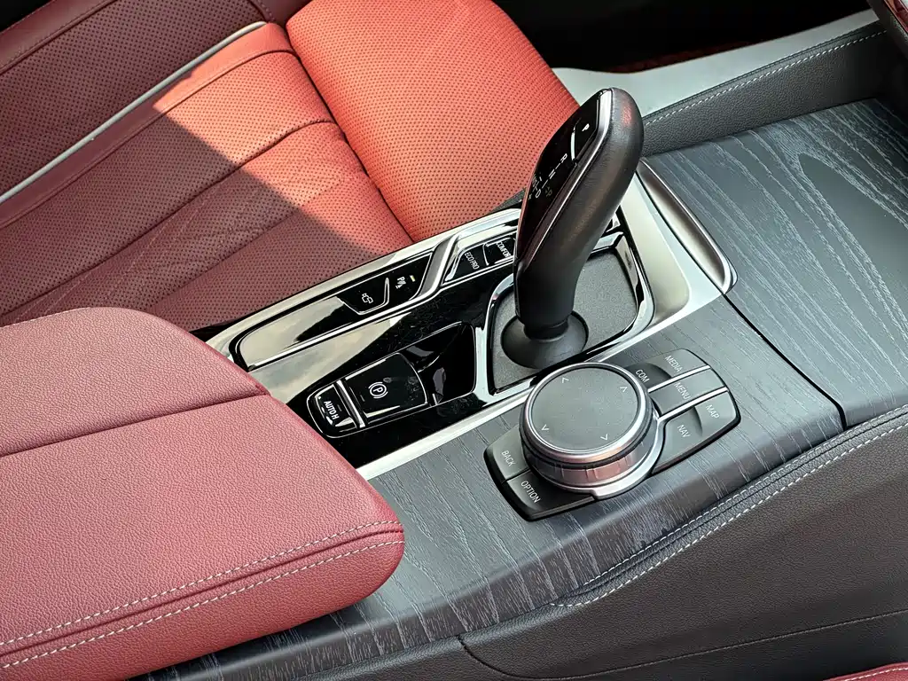 BMW 5 Series 2022 — фото 5