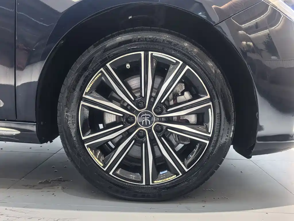 BYD MAX New Energy 2021 — фото 27