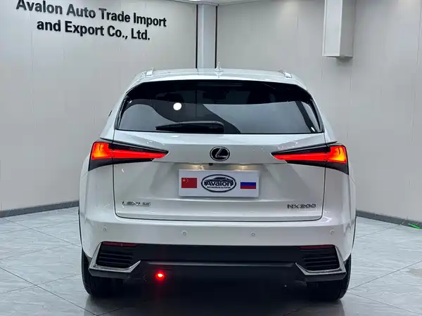 Lexus NX 2020