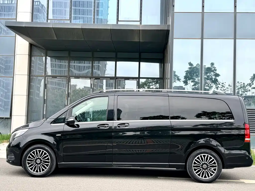 Mercedes-Benz V-Class 2018 — фото 3