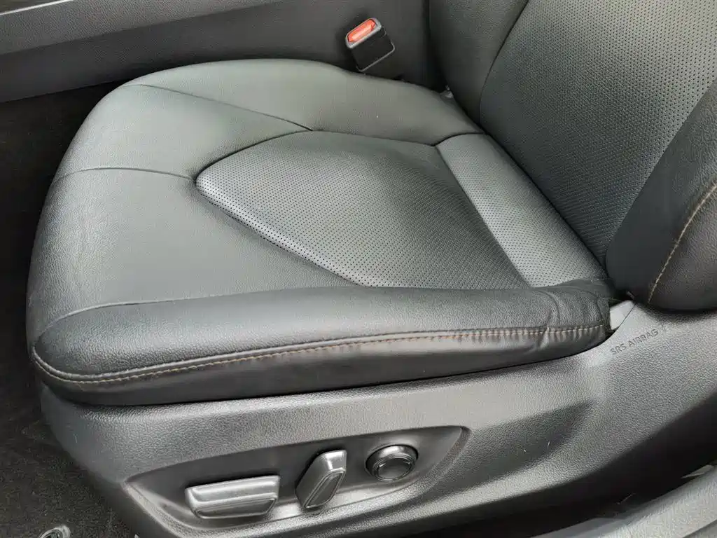 Toyota Camry 2022 — фото 20