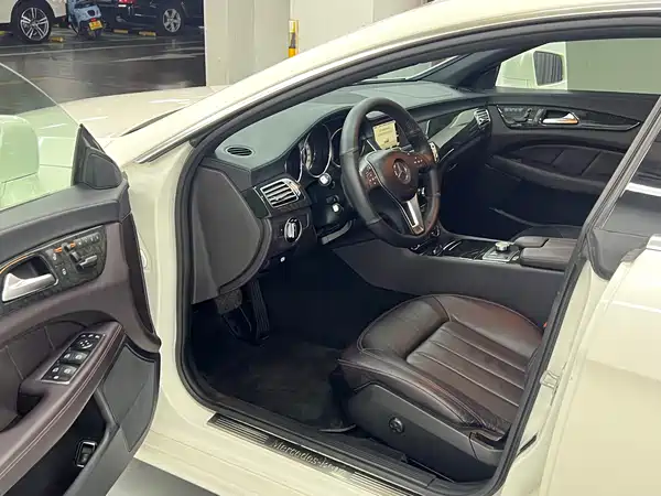 Mercedes-Benz CLS 2012