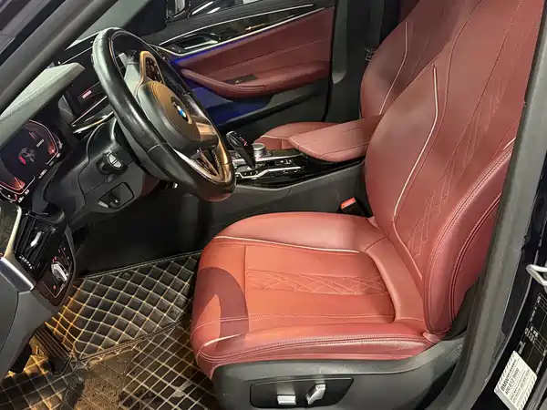 BMW 5 Series 2021