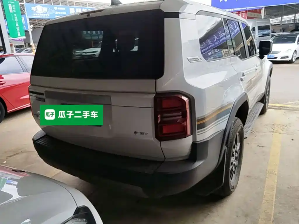 Toyota Prado 2024