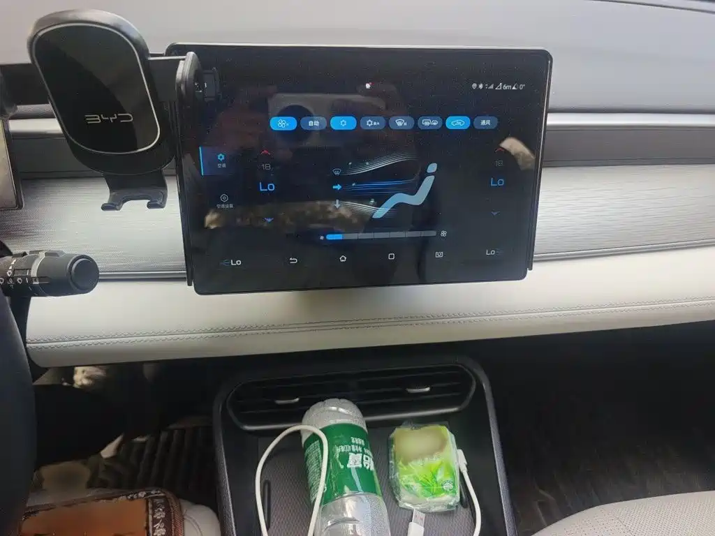 BYD Seal 05 DM-i 2025 — фото 6
