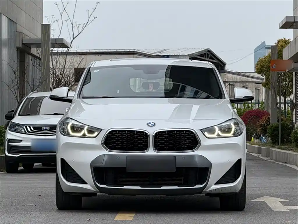 BMW X2 2021 — фото 24