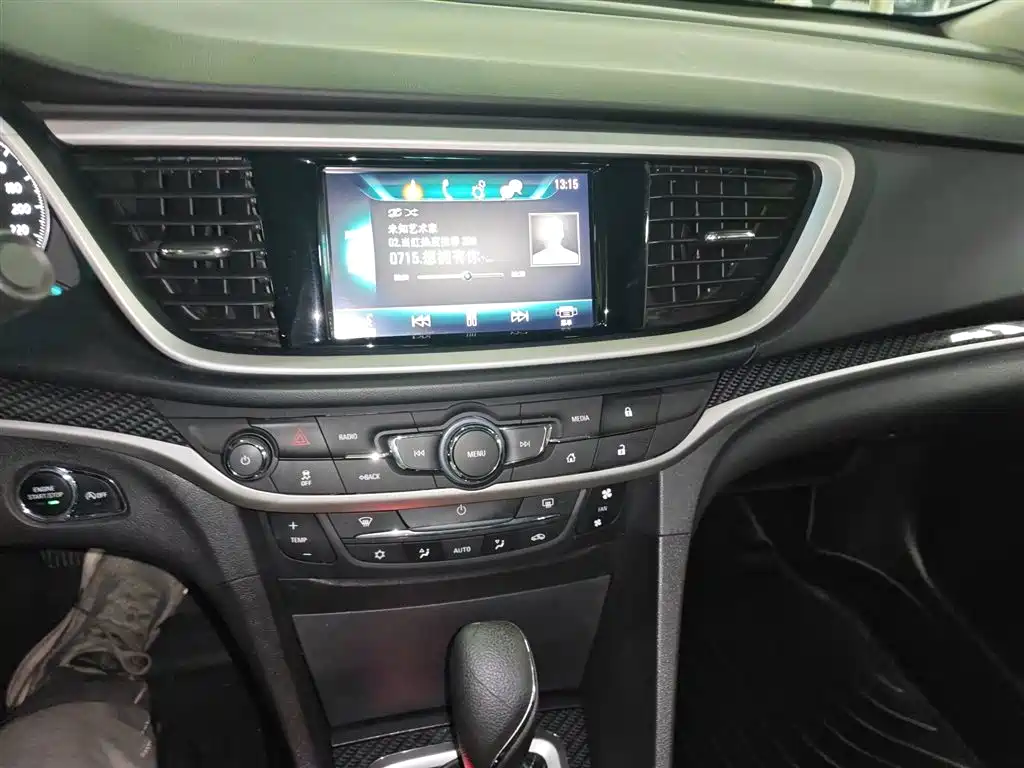 Buick Excelle 2016 — фото 13