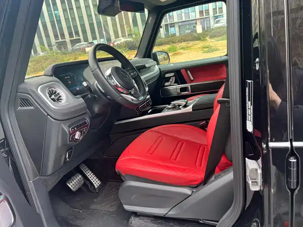 Mercedes-Benz G-Class 2024