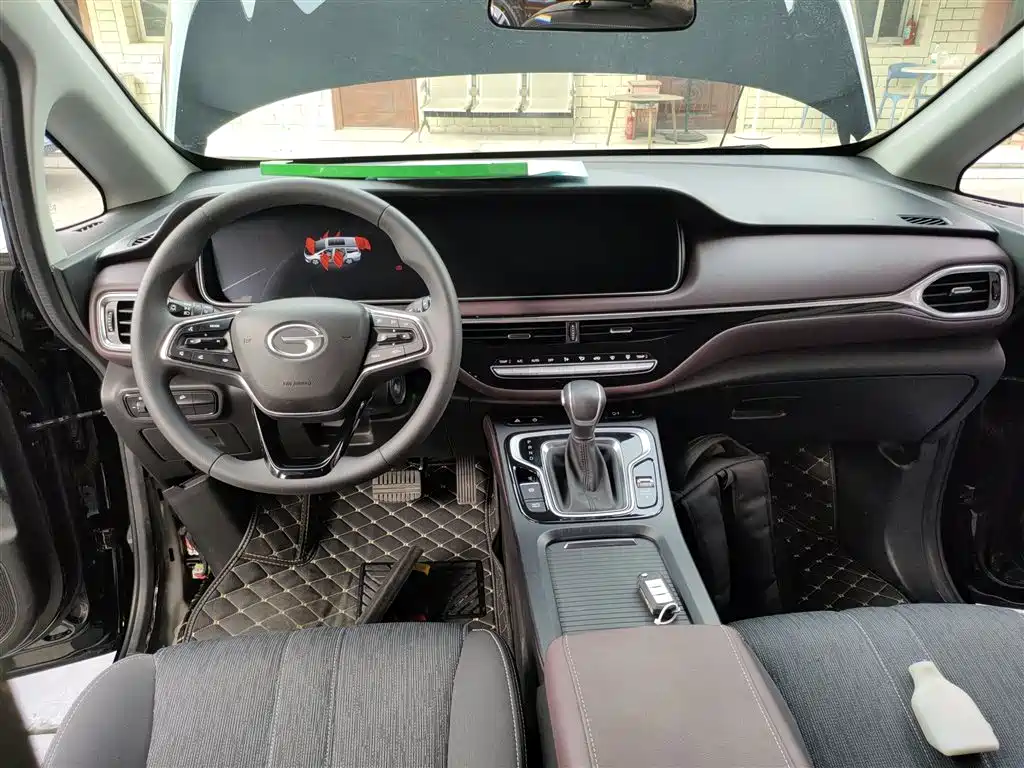 GAC Motor Trumpchi M6 2023 — фото 10