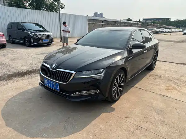 Skoda Superb 2023