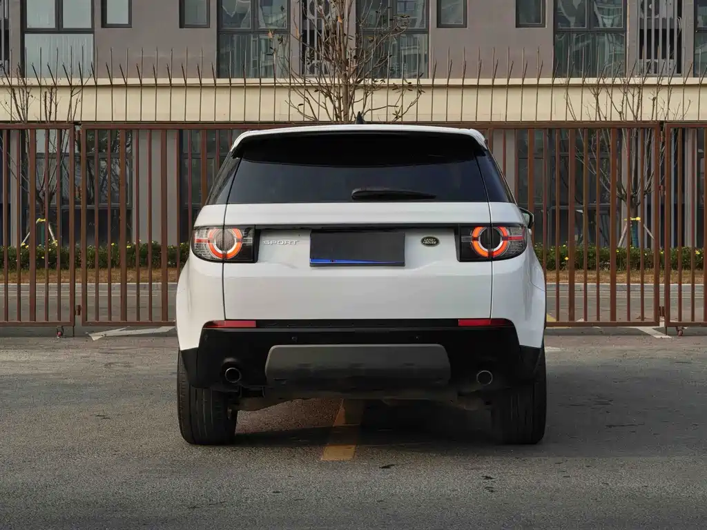 Land Rover Discovery Sport 2016 — фото 12