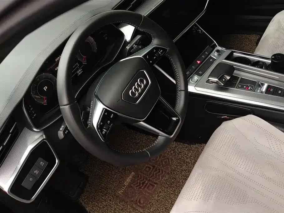 Audi A6L 2020 — фото 14