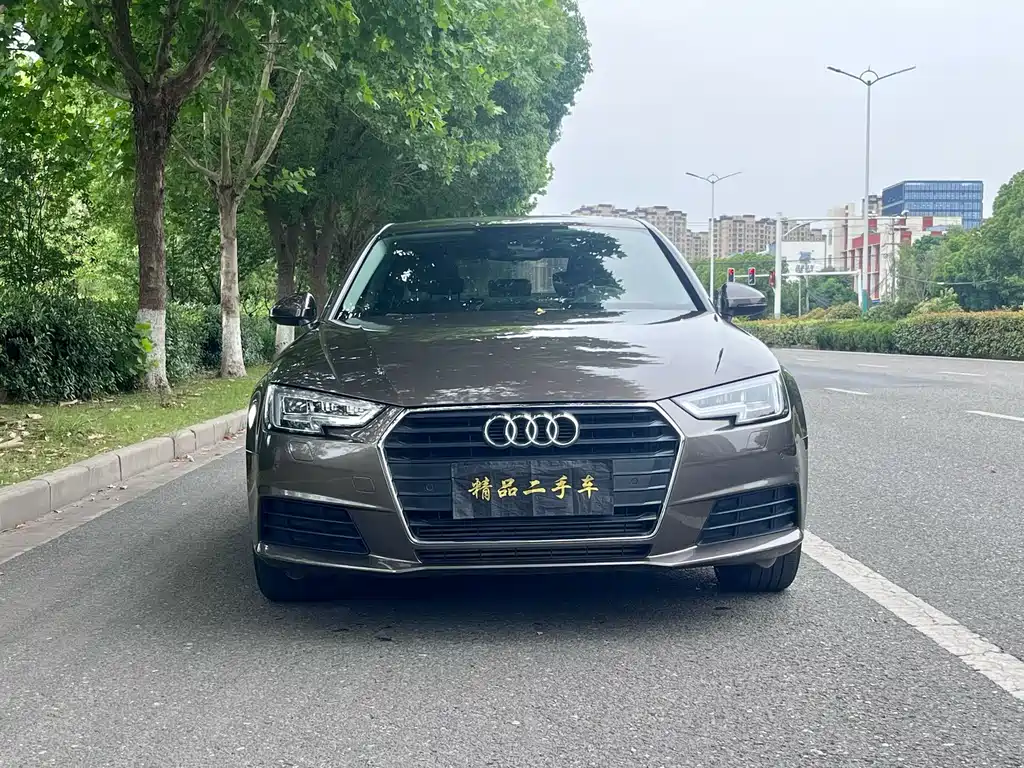 Audi A4L 2017 — фото 2