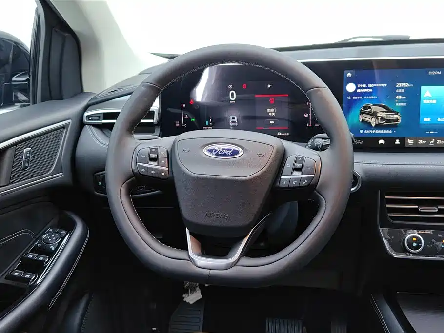 Ford Edge 2023 — фото 15