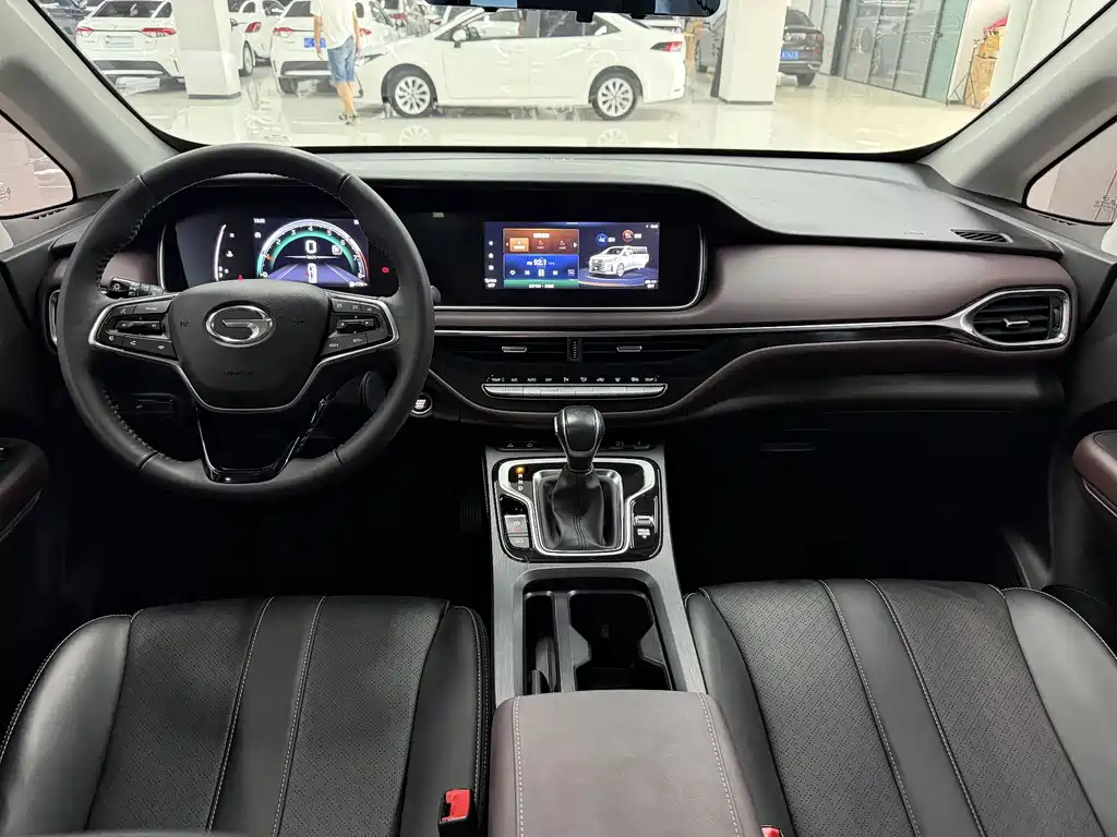 GAC Trumpchi M6 2022 — фото 14