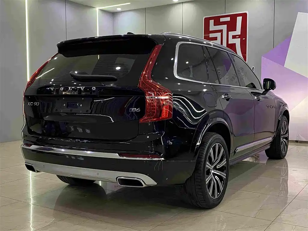 Volvo XC90 2021 — фото 17