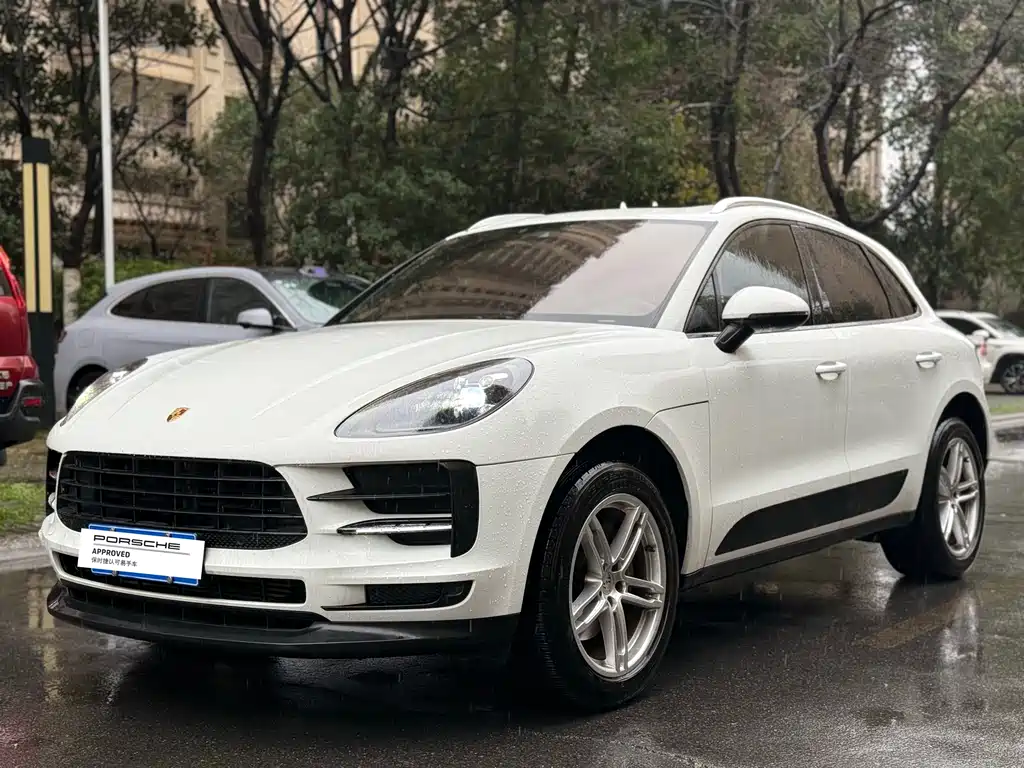 Porsche Macan 2020 — фото 1
