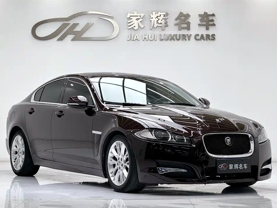 Jaguar XF 2013 — фото 3
