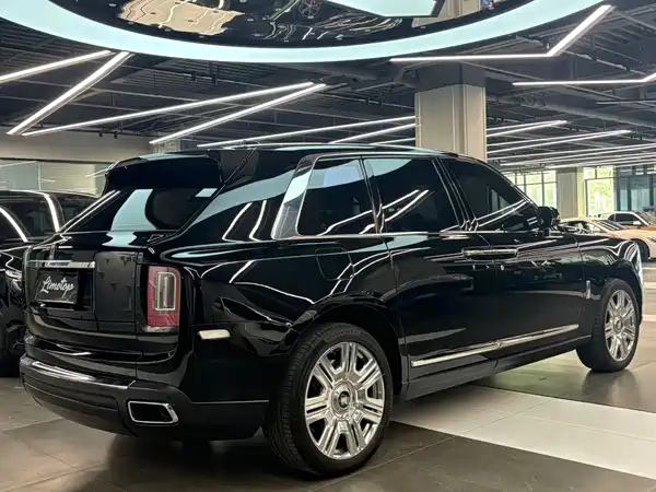 Rolls-Royce Cullinan 2020