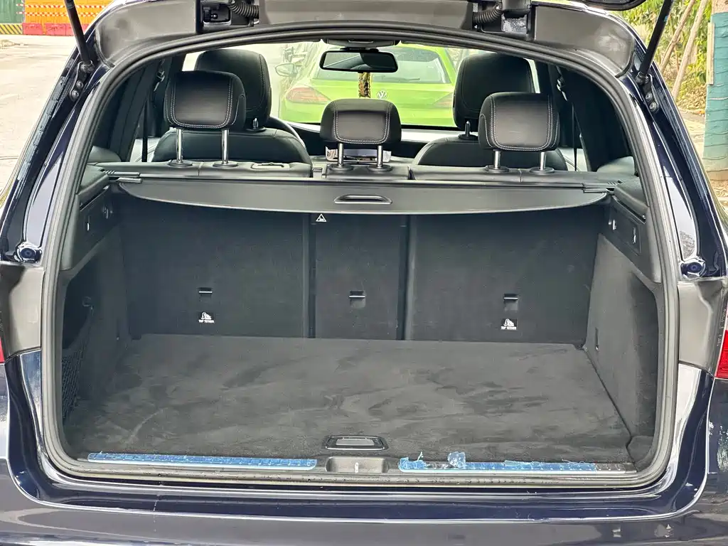 Mercedes-Benz GLC 2018 — фото 18