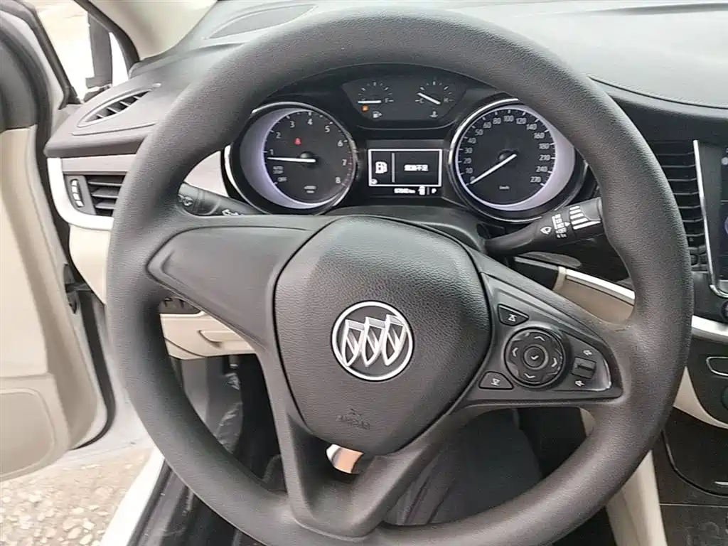 Buick Verano 2018 — фото 11